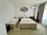 Трёхместный номер улучшенный с видом на горы