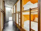 Многоместный смешанный номер капсула в общем 12-ти местном номере