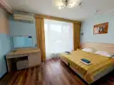 Трёхместный номер стандарт с балконом