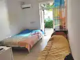 Трёхместный номер стандарт с видом на море