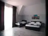 Трёхместный номер с балконом