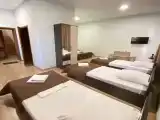 Семейный номер Пятиместный с двуспальной кроватью