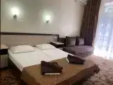 Трёхместный номер стандарт с видом на город