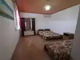 Трёхместный номер улучшенный с видом на горы