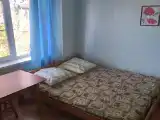 Трёхместный номер с 3 отдельными кроватями и ванной комнатой