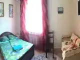 Трёхместный номер со всеми удобствами и видом на горы