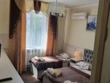 Трёхместный номер стандарт с видом на город