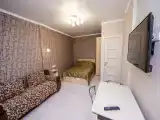 Трёхместный номер улучшенный с видом на горы