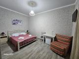 Трёхместный номер люкс с видом на горы