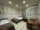 Семейный номер пятиместный бюджетный (темное окно)