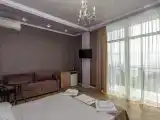Четырёхместный номер полулюкс с видом на море