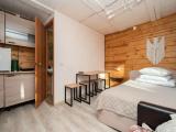 Трёхместный номер мини-студия с видом на горы и реку