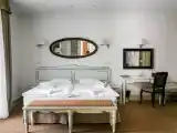 Двухместный номер с 1 кроватью люкс кофморт
