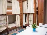 Многоместный женский номер эконом №32 шестиместный