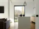 Дом с двумя террасами и садом