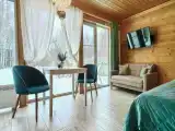 Дом с видом на лес на берегу Плещеева озера