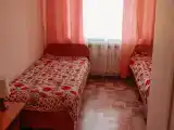 Двухместный номер с 2 отдельными кроватями с туалетом в номере