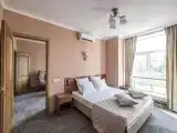 Четырёхместный номер двухкомнатный люкс