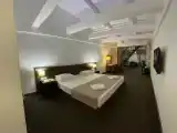 Трёхместный номер люкс с видом на море