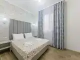 Четырёхместный номер люкс с балконом