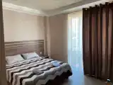 Трёхместный номер с двухспальной кроватью и доп местом без балкона
