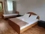 Трёхместный номер эконом санузел вне номера