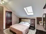 Семейный номер мансардный двухместный без балкона