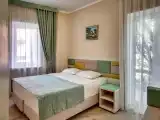 Двухместный номер с 1 кроватью улучшенный с дополнительным местом (корпус уютный дворик)