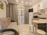 Апартаменты 2/8 с кухней и балконом