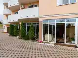 Трёхместный номер с фронтоном без балкона