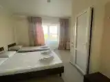Трёхместный номер стандарт с балконом