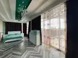 Апартаменты малахитовый