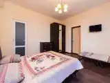 Трёхместный номер улучшенный с видом на горы