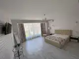 Четырёхместный номер люкс с видом на горы
