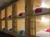 Многоместный смешанный номер капсула в 8 местном номере. Общие душ/туалет.