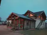 Дом Коттедж с бассейном