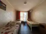 Трёхместный номер стандарт с отдельными кроватями