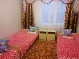 Трёхместный номер эконом с видом на город