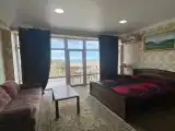 Четырёхместный номер люкс с видом на море