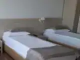 Двухместный номер с 2 отдельными кроватями для людей с ограниченными возможностями