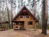 Дом домик в лесу вблизи Суходольского озера