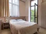 Апартаменты двухкомнатный люкс с балконом и двумя ванными комнатами