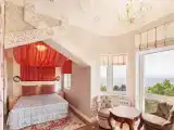 Трёхместный номер полулюкс