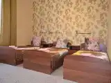 Трёхместный номер стандартный однокомнатный номер с тремя односпальными кроватями