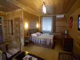 Двухместный номер с 1 кроватью № 6 Полу-люкс тиковый