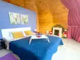 Дом сфера с панорамными окнами