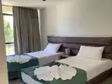 Семейный номер люкс с видом на город