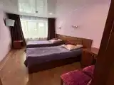 Двухместный номер с 2 отдельными кроватями стандарт комфорт с 2 односпальными кроватями