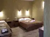 Трёхместный номер люкс с видом на горы