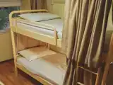Многоместный женский номер эконом (душ/туалет общий)